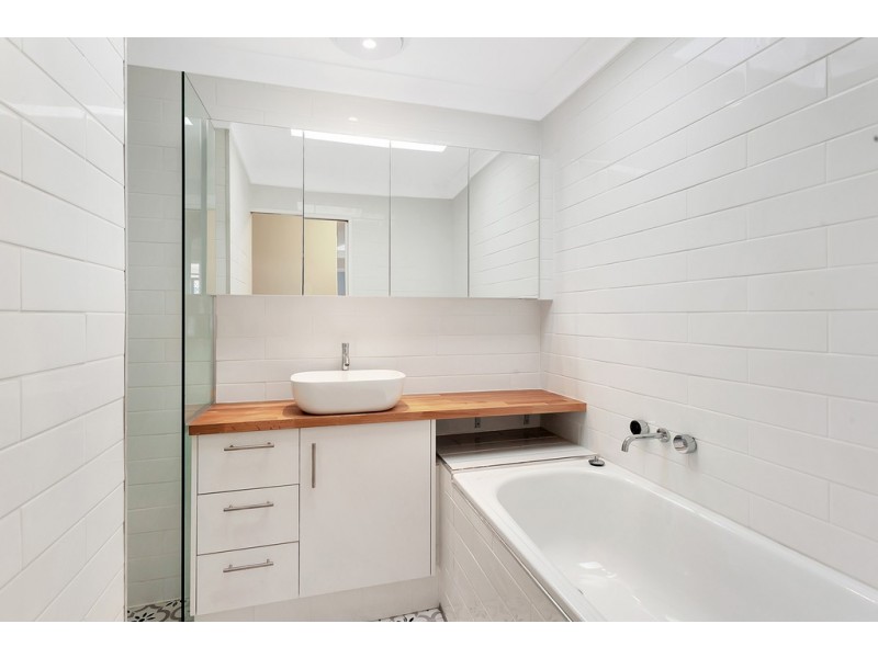 5/145 Central Street, Labrador QLD 4215