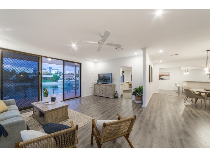 7 Daimler Drive, Bundall QLD 4217
