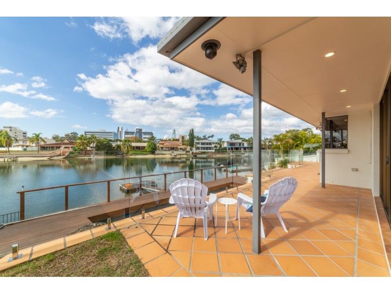 7 Daimler Drive, Bundall QLD 4217