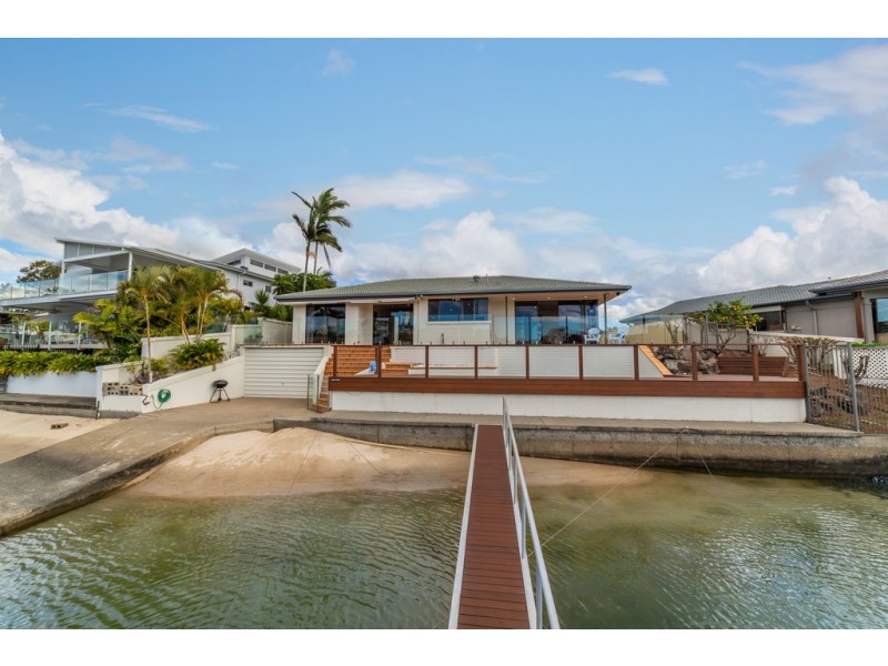 7 Daimler Drive, Bundall QLD 4217
