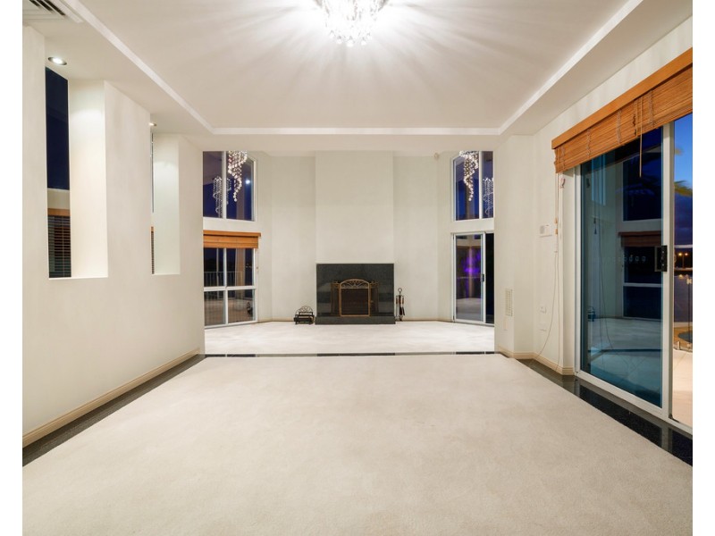 82 Montevideo Drive, Clear Island Waters QLD 4226