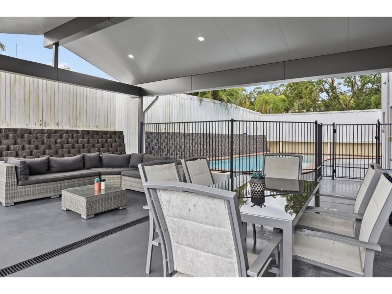 26 Plateau Crescent, Carrara QLD 4211