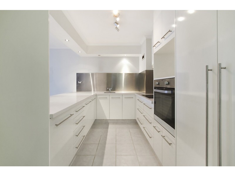 1/33 Thornton Street, Surfers Paradise QLD 4217