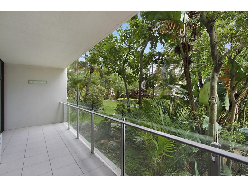 1/33 Thornton Street, Surfers Paradise QLD 4217