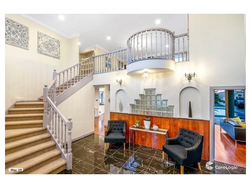 106 Edinburgh Road, Benowa QLD 4217