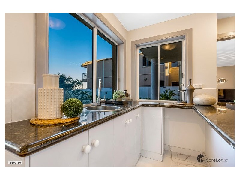 106 Edinburgh Road, Benowa QLD 4217