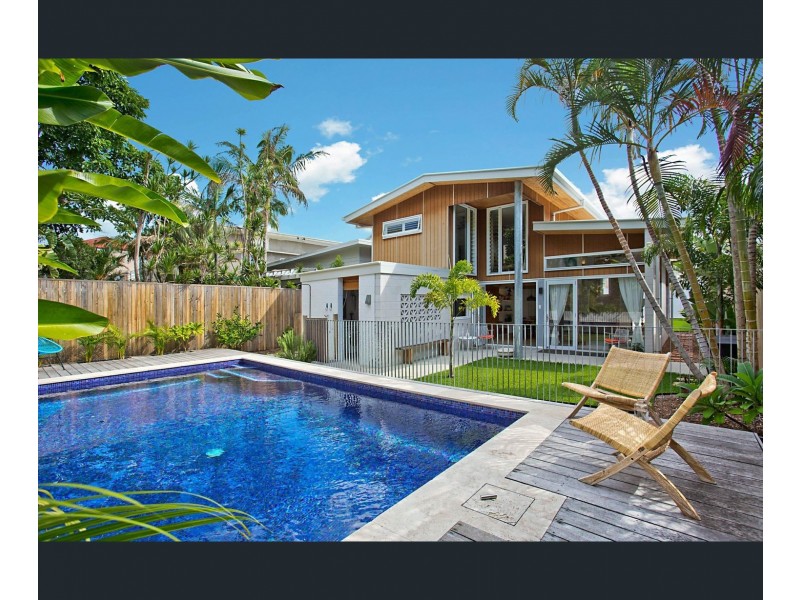 71 Petrel Avenue, Mermaid Beach QLD 4218