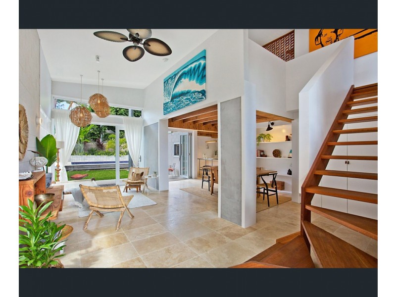 71 Petrel Avenue, Mermaid Beach QLD 4218