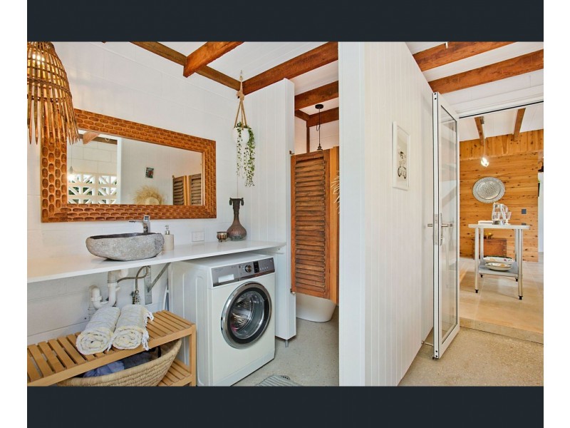 71 Petrel Avenue, Mermaid Beach QLD 4218