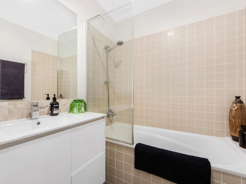 17/501 North Hill Drive, Robina QLD 4226