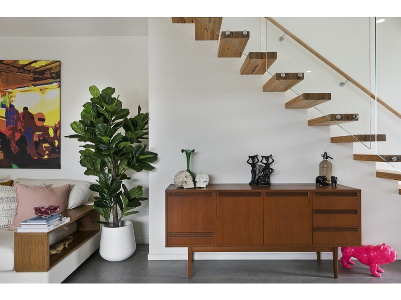 15a Evandale Crescent, Miami QLD 4220