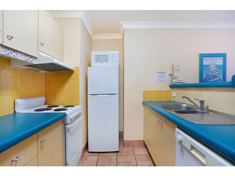 38/11-17 Philip Avenue, Broadbeach QLD 4218