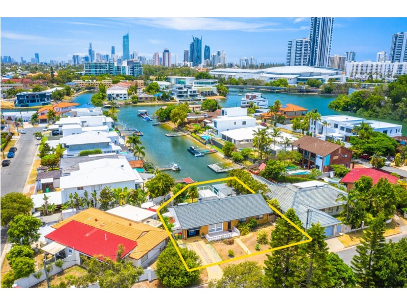 5 Merrimac Boulevard, Broadbeach Waters QLD 4218