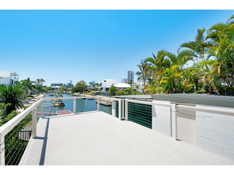 5 Merrimac Boulevard, Broadbeach Waters QLD 4218