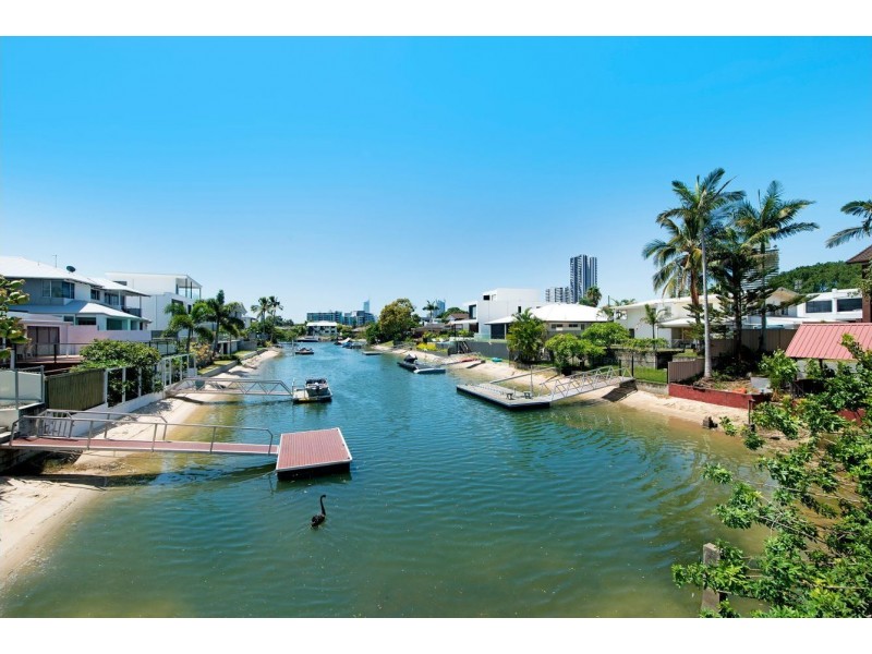 5 Merrimac Boulevard, Broadbeach Waters QLD 4218