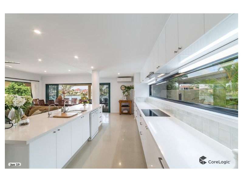 68 Bollard Circuit, Clear Island Waters QLD 4226