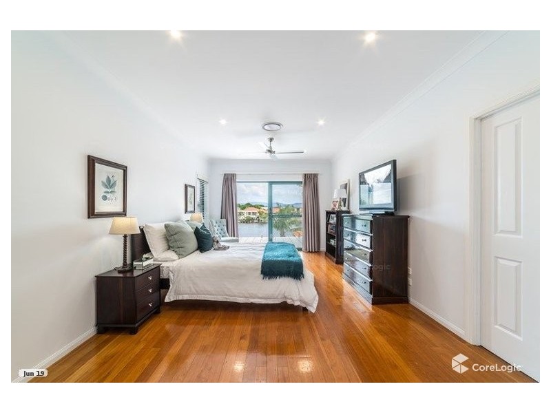 68 Bollard Circuit, Clear Island Waters QLD 4226