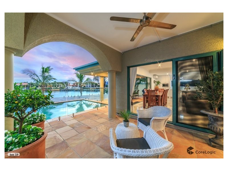68 Bollard Circuit, Clear Island Waters QLD 4226