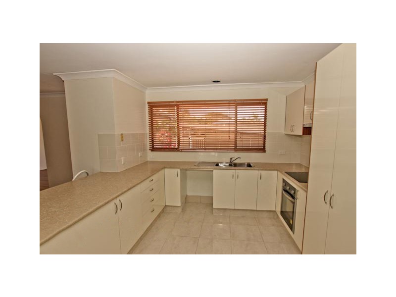 8 Tecoma Street, Southport QLD 4215