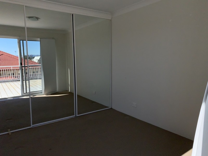 11/30 First Avenue, Broadbeach QLD 4218