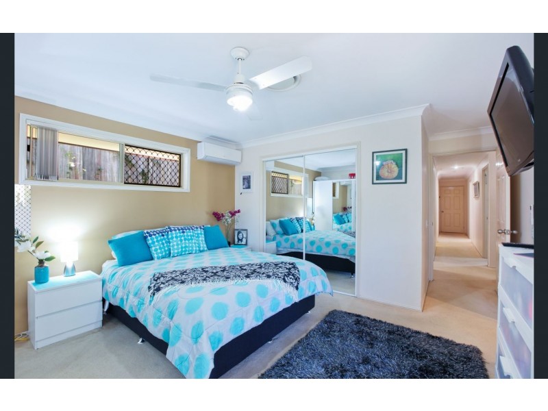 6 Weiskoph Court, Parkwood QLD 4214