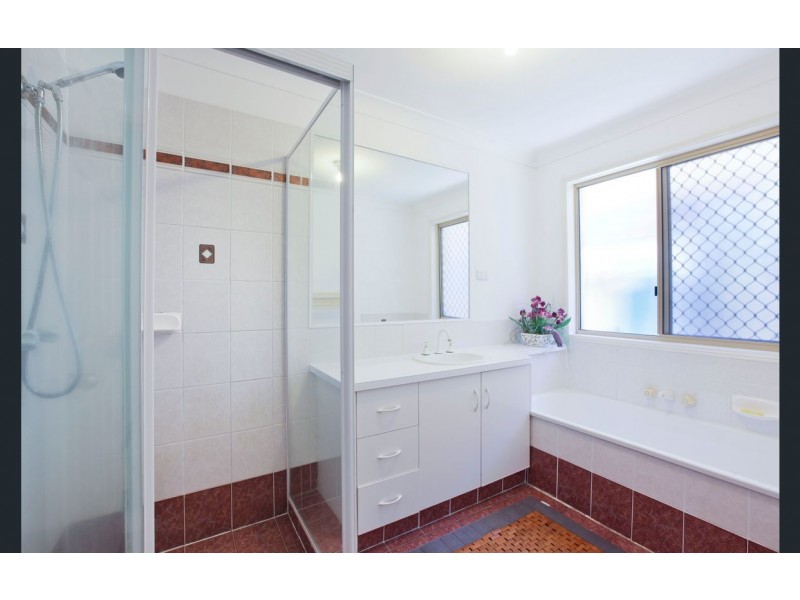 6 Weiskoph Court, Parkwood QLD 4214