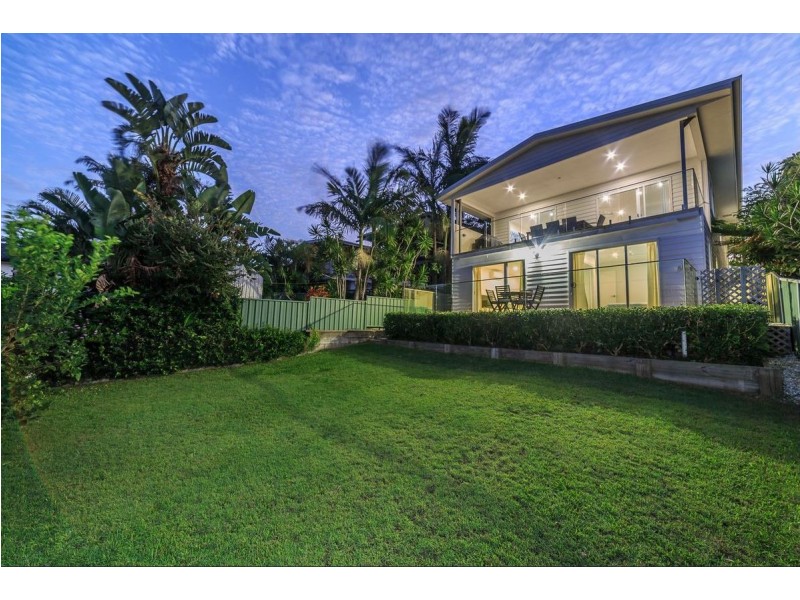 44 Hillcrest Parade, Miami QLD 4220