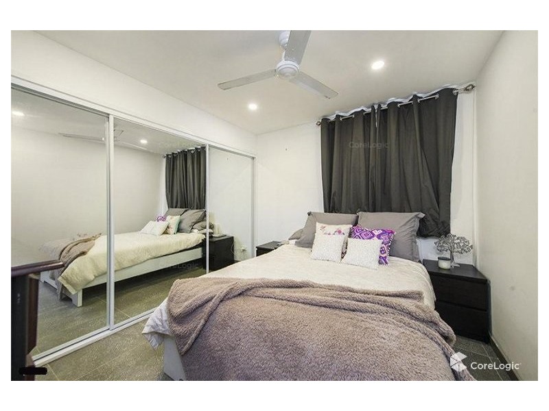 44 Hillcrest Parade, Miami QLD 4220