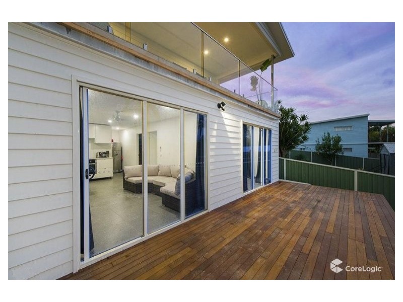 44 Hillcrest Parade, Miami QLD 4220