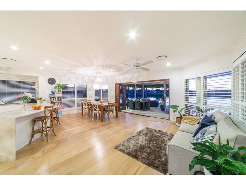 54 Port Jackson Boulevard, Clear Island Waters QLD 4226