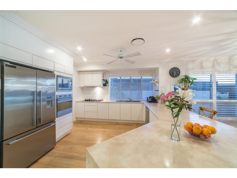 54 Port Jackson Boulevard, Clear Island Waters QLD 4226