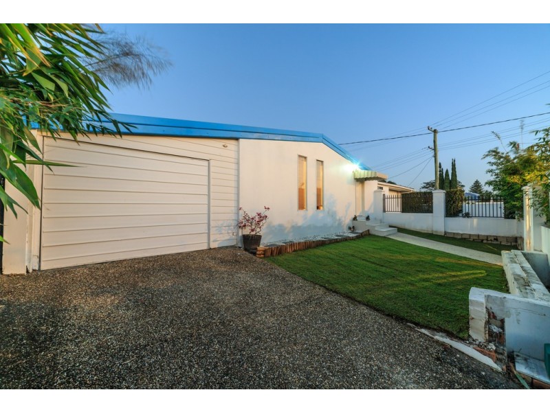 22 Brindisi Avenue, Isle Of Capri QLD 4217