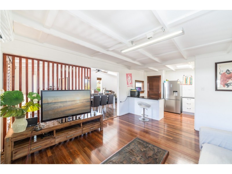 22 Brindisi Avenue, Isle Of Capri QLD 4217