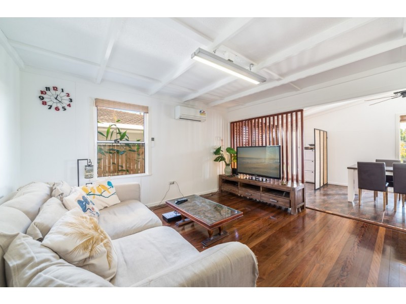 22 Brindisi Avenue, Isle Of Capri QLD 4217