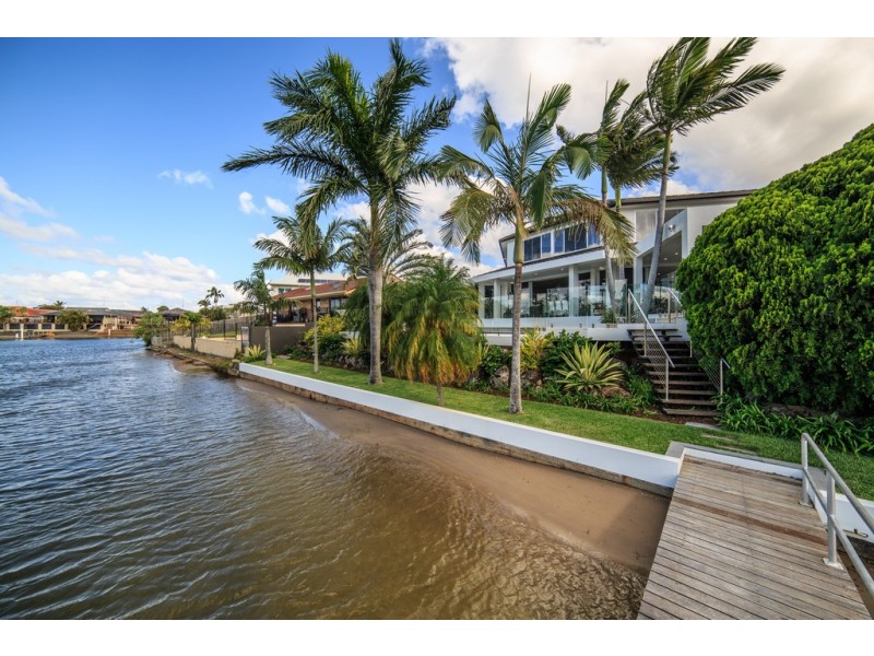 1 Saywell Street, Sorrento QLD 4217