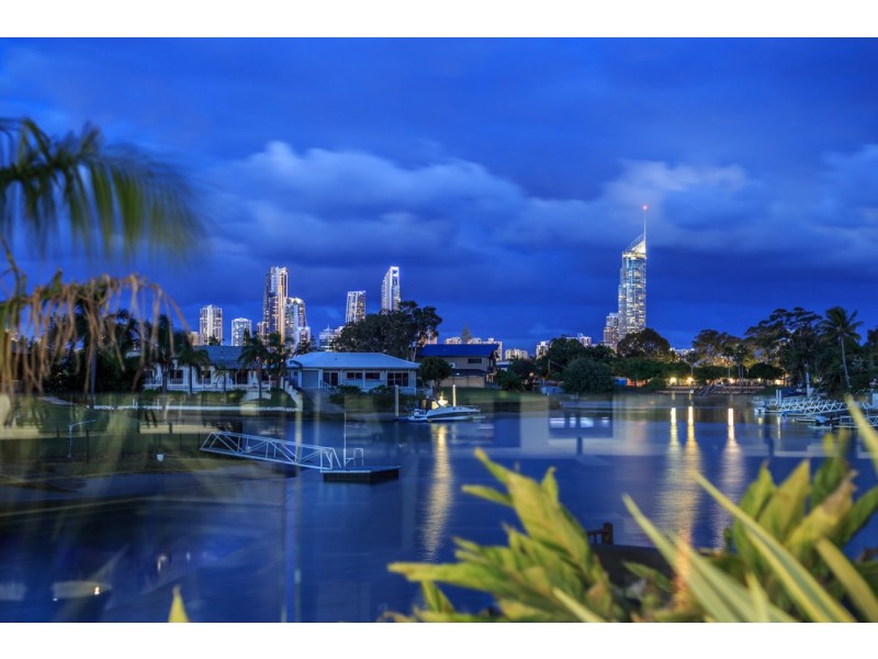 1 Saywell Street, Sorrento QLD 4217