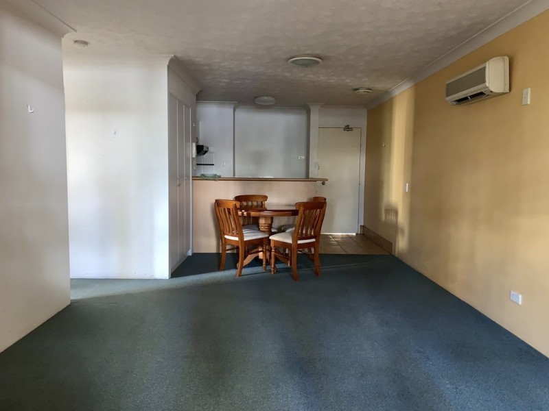 12/4-6 Queensland Avenue “Antigua Resort”, Broadbeach QLD 4218