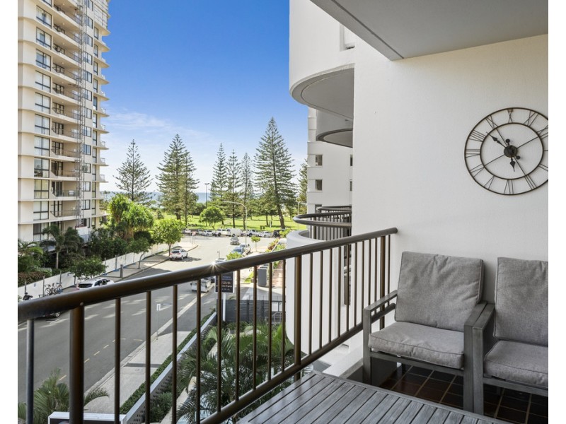 403/8 Albert Avenue, Broadbeach QLD 4218