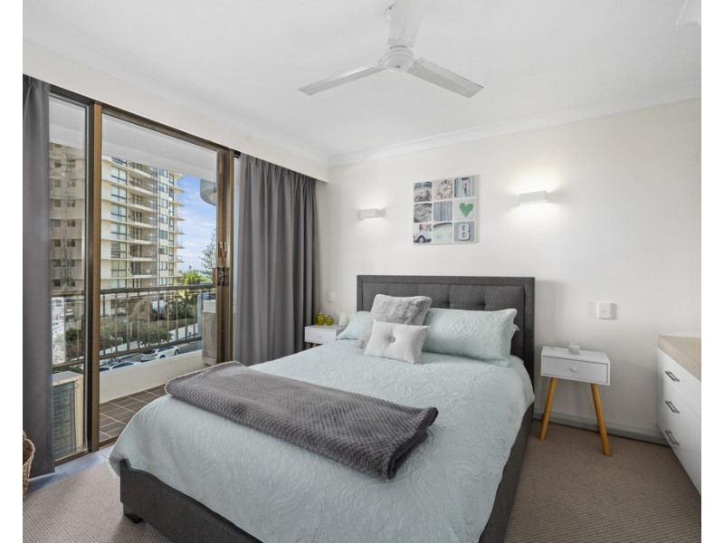 403/8 Albert Avenue, Broadbeach QLD 4218