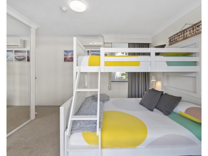 403/8 Albert Avenue, Broadbeach QLD 4218