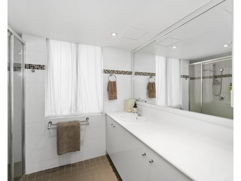403/8 Albert Avenue, Broadbeach QLD 4218