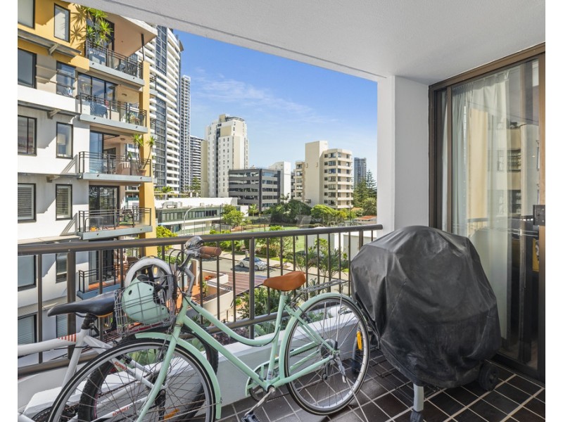 403/8 Albert Avenue, Broadbeach QLD 4218