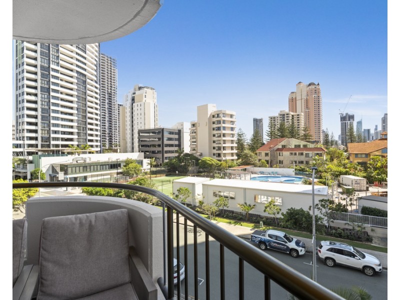 403/8 Albert Avenue, Broadbeach QLD 4218