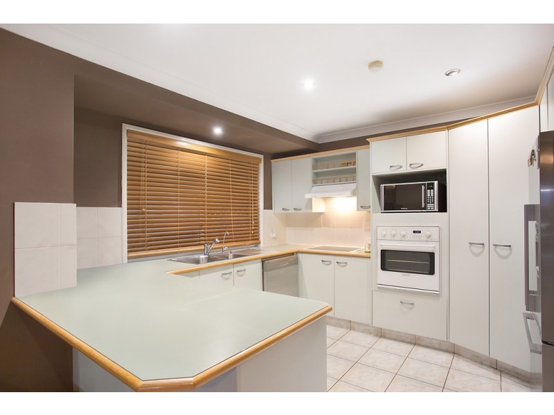 29 Cassowary Drive, Burleigh Waters QLD 4220