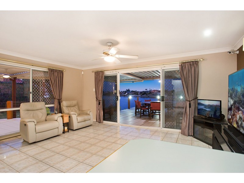 29 Cassowary Drive, Burleigh Waters QLD 4220