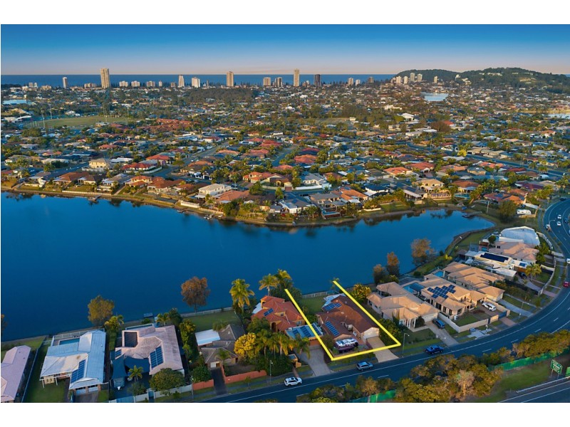 29 Cassowary Drive, Burleigh Waters QLD 4220