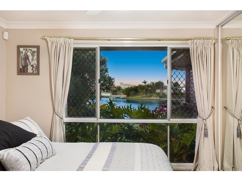 29 Cassowary Drive, Burleigh Waters QLD 4220