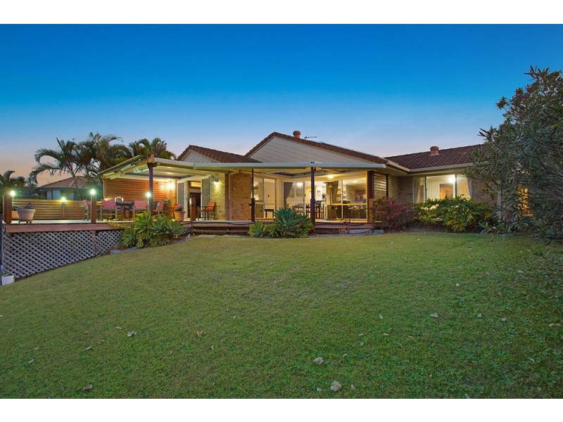 29 Cassowary Drive, Burleigh Waters QLD 4220