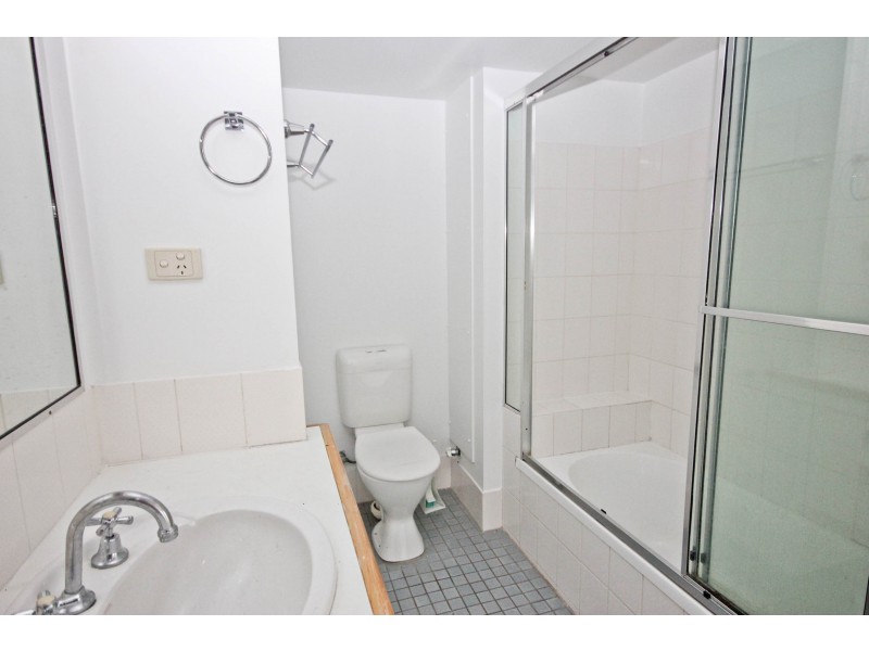 1504/70 Remembrance Drive, Surfers Paradise QLD 4217