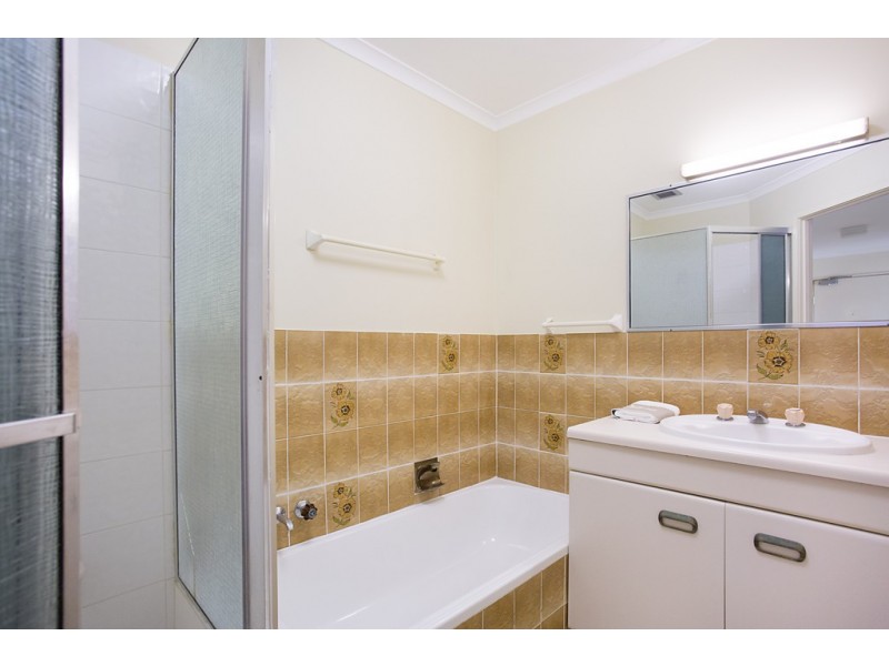 4 ‘Castella Court’ 33 Chelsea Avenue, Broadbeach QLD 4218